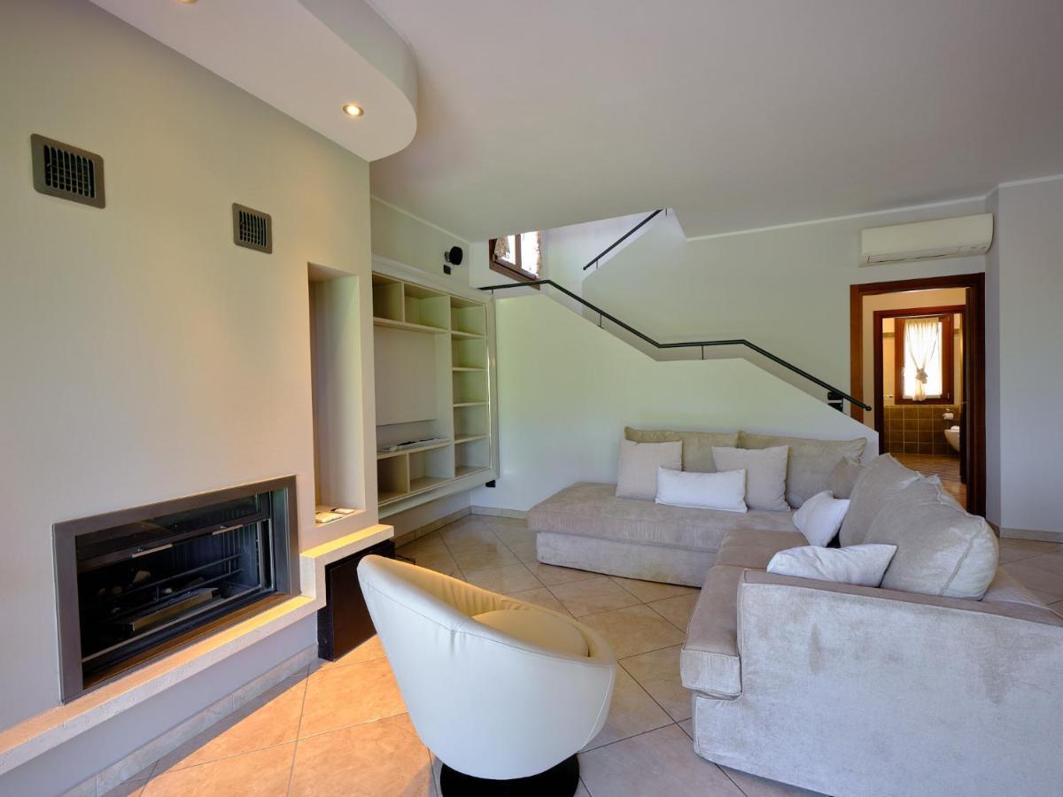 Villasgarda - Villa Leone Salionze Exteriér fotografie