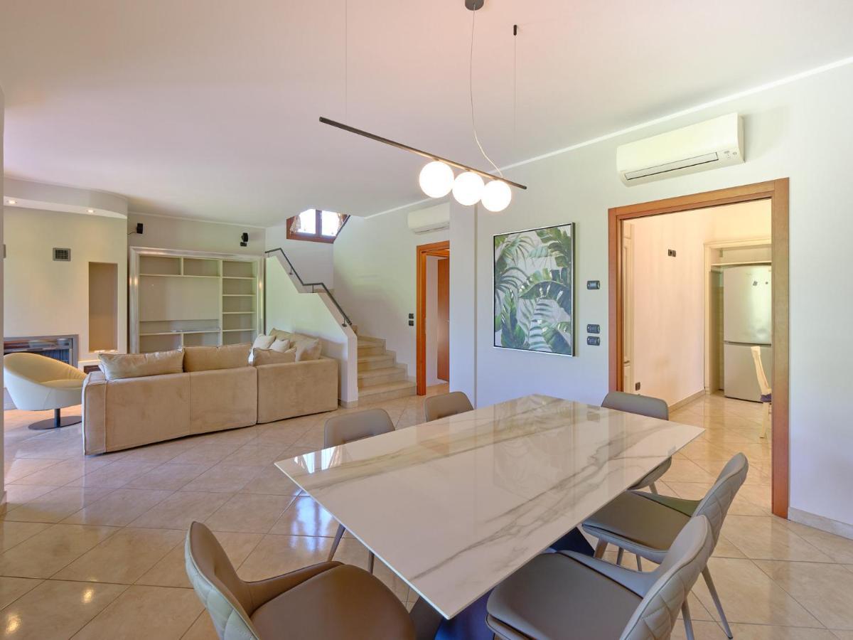 Villasgarda - Villa Leone Salionze Exteriér fotografie