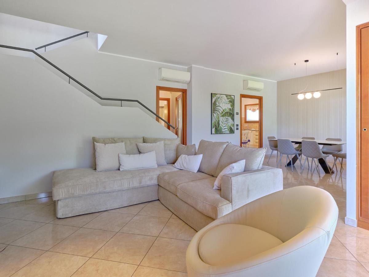Villasgarda - Villa Leone Salionze Exteriér fotografie