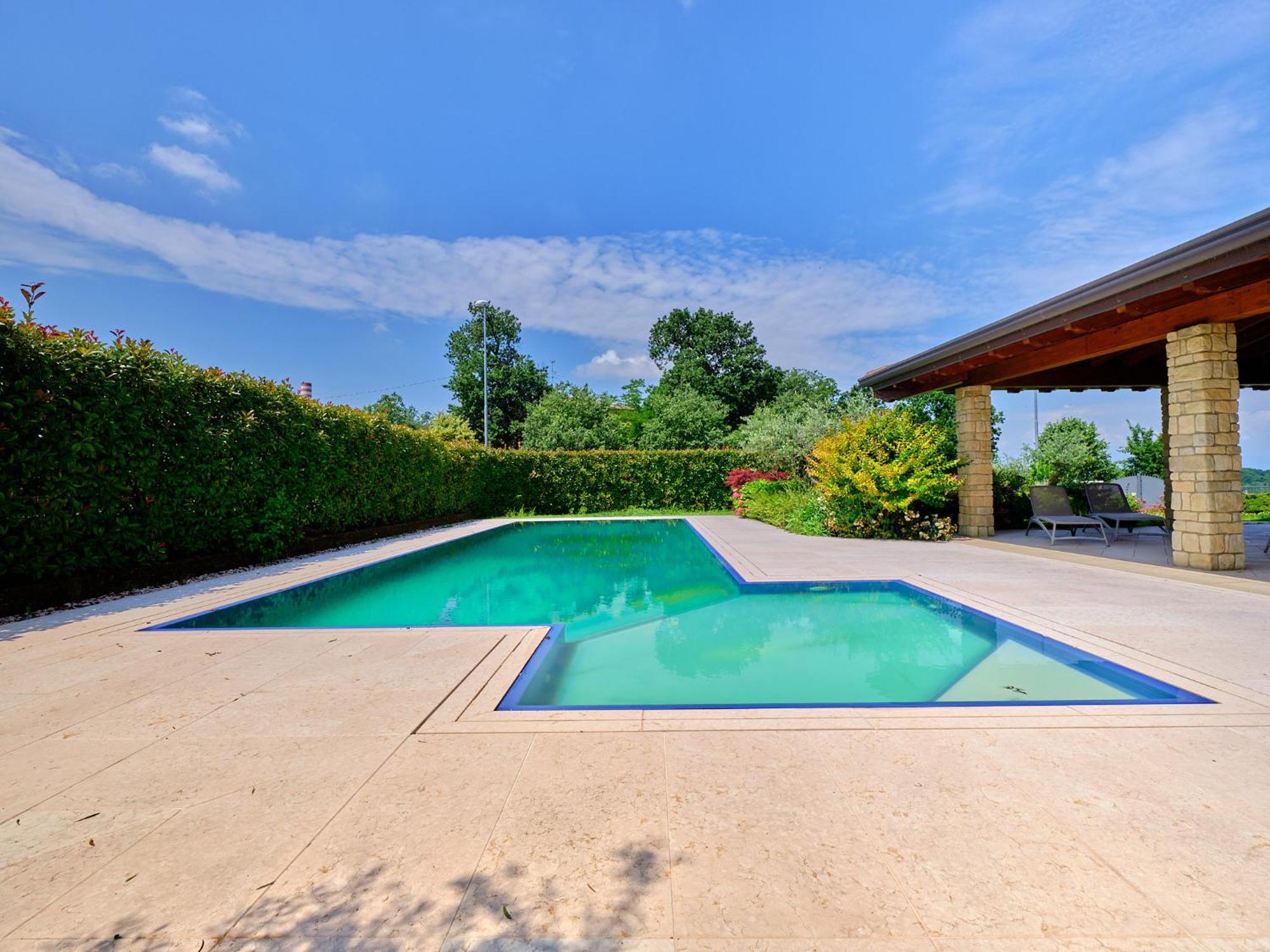 Villasgarda - Villa Leone Salionze Exteriér fotografie