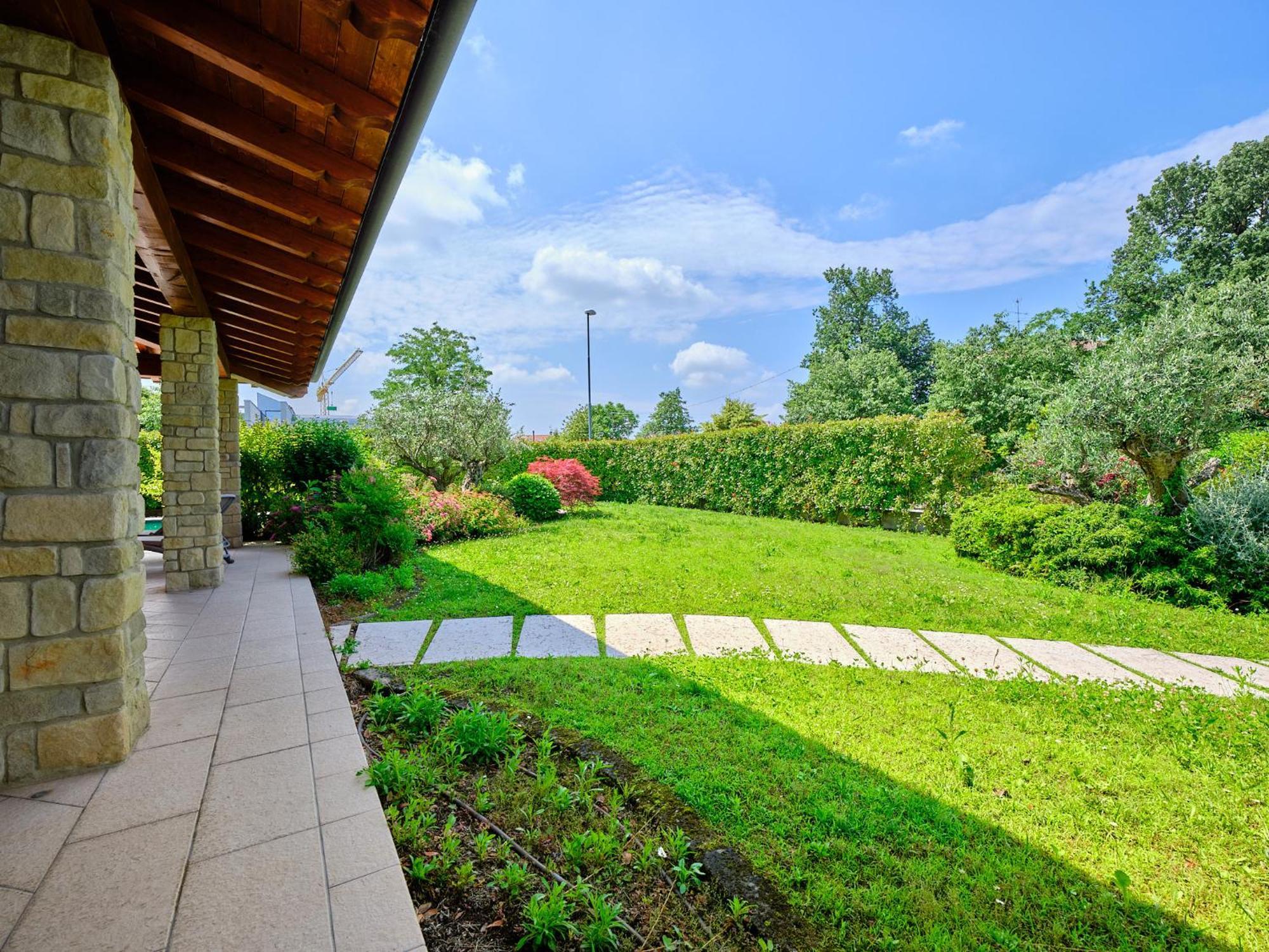 Villasgarda - Villa Leone Salionze Exteriér fotografie